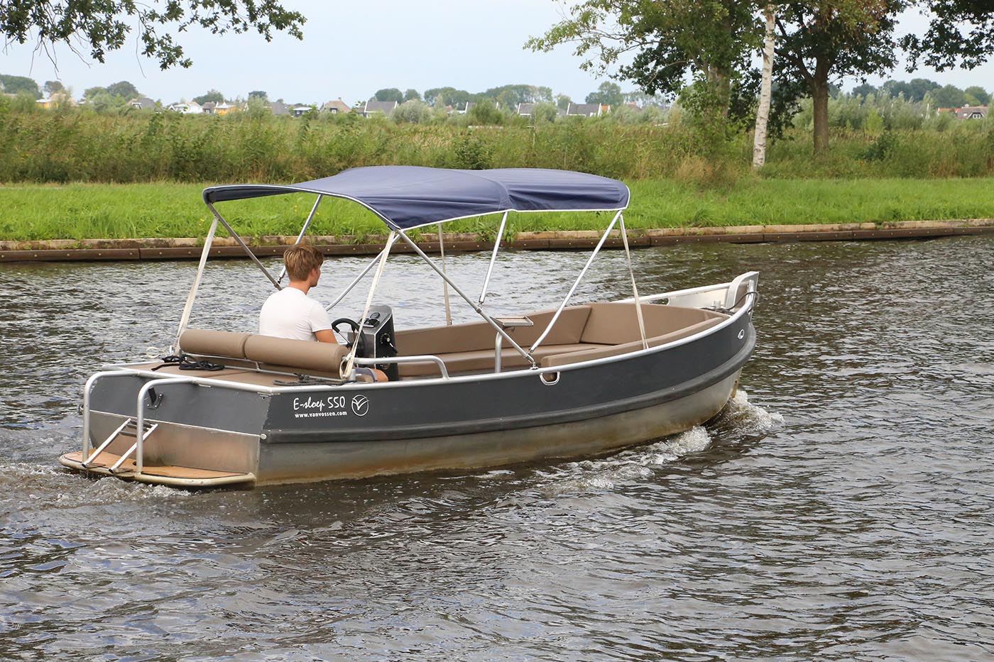 E-sloep 550